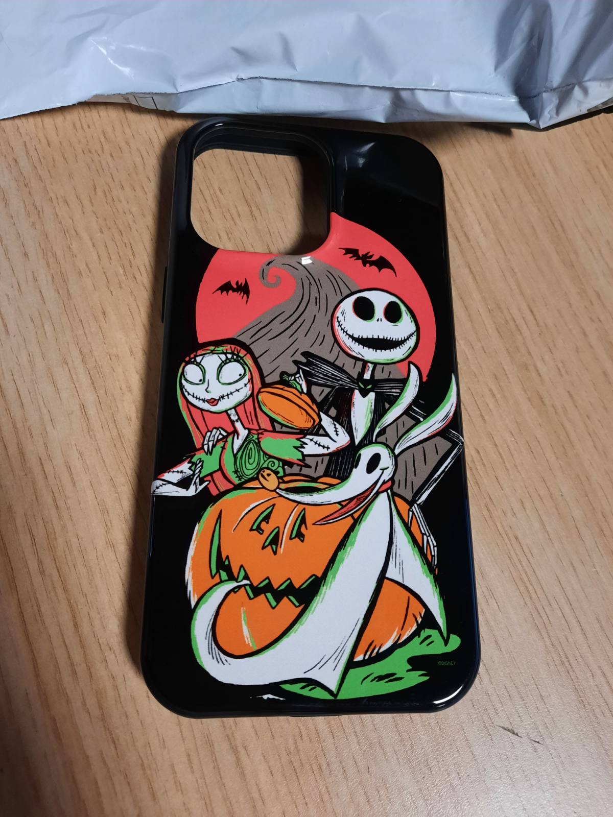 232546 - Këllëf për iPhone 14 Pro Max Disney 100 – Nightmare Before Christmas me Jack & Sally, dizajn Halloween.