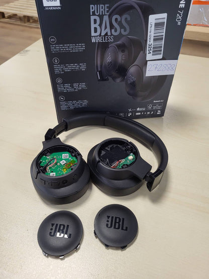 272888 - JBL TUNE 720BT, kufje pa tel, Bluetooth 5.3, jetëgjatësi baterie deri në 76 orë, karikim i shpejtë, material: plastike, ngjyra: të zeza