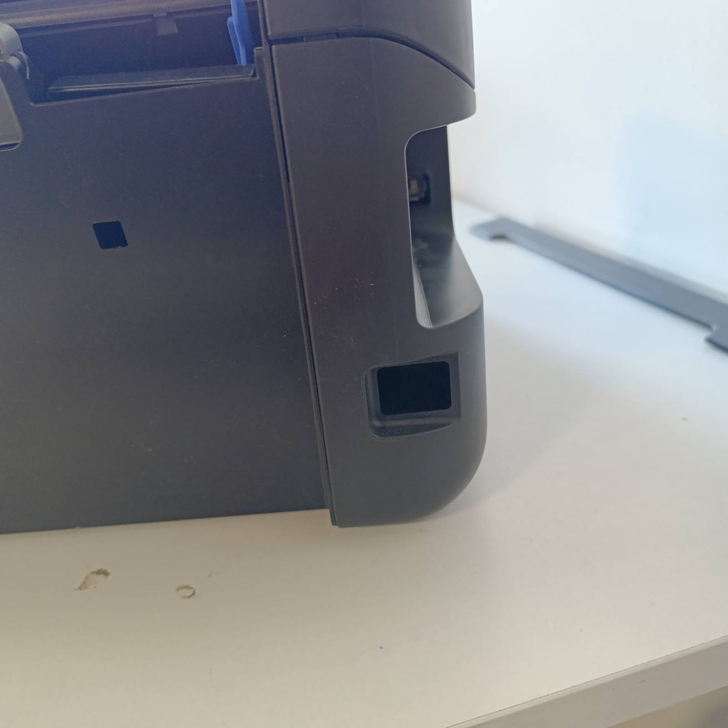 272643 - EPSON ECOtank ET-2870, Printer me Depozitë Boje, Wi-Fi, A4, Printim, fotokopjim, skanim, Ekran LCD 3.7 cm, përfshin bojë deri në 3 vjet