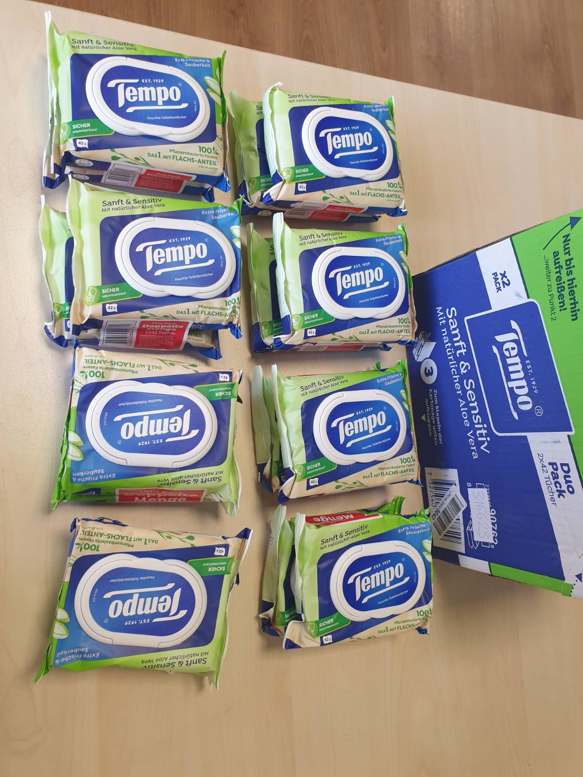 316623 - TEMPO Letër higjienike e lagësht 'E butë dhe e ndjeshme', Megapack, 16 pako me nga 42 peceta secila, aloe vera natyrale, e testuar dermatologjikisht, pH neutral
