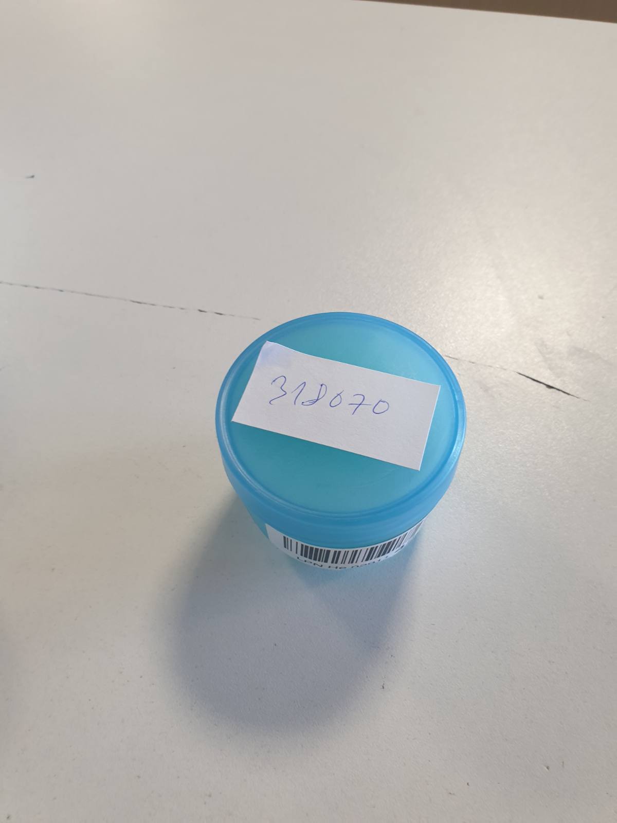 318070 - KREM SORBET HIALURONI, 50ml, për hidratim të thellë.