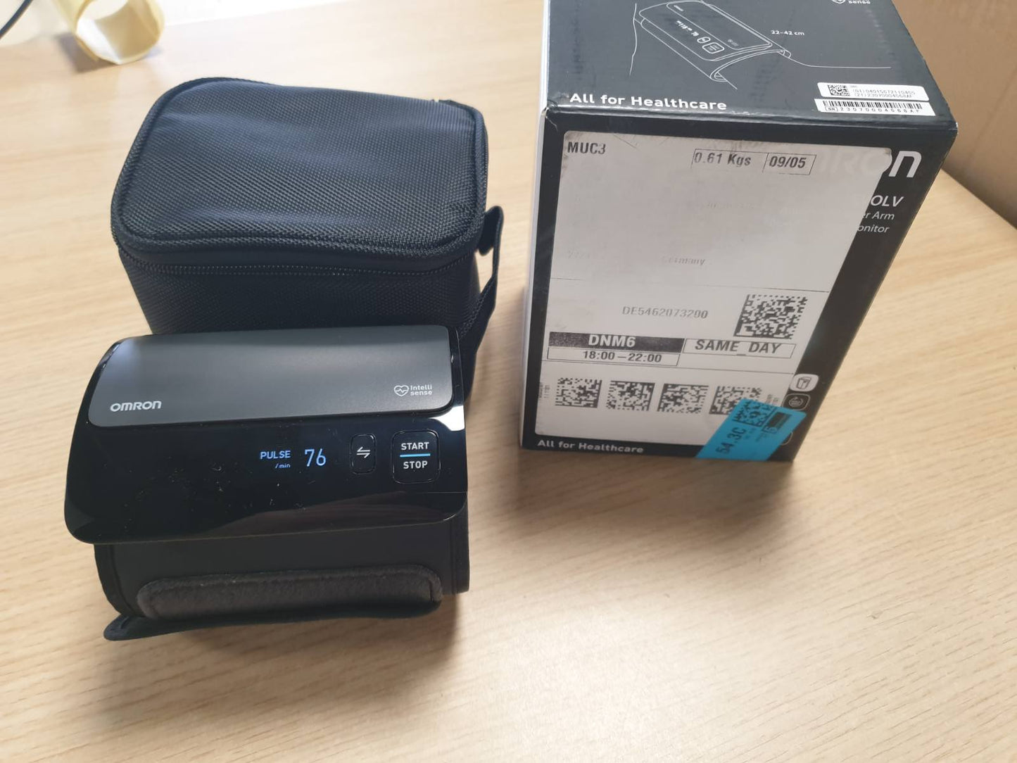 315239 - OMRON EVOLV Monitor automatik i tensionit të gjakut për krahun e sipërm, pa tel, i validuar klinikisht, për gratë shtatzëna