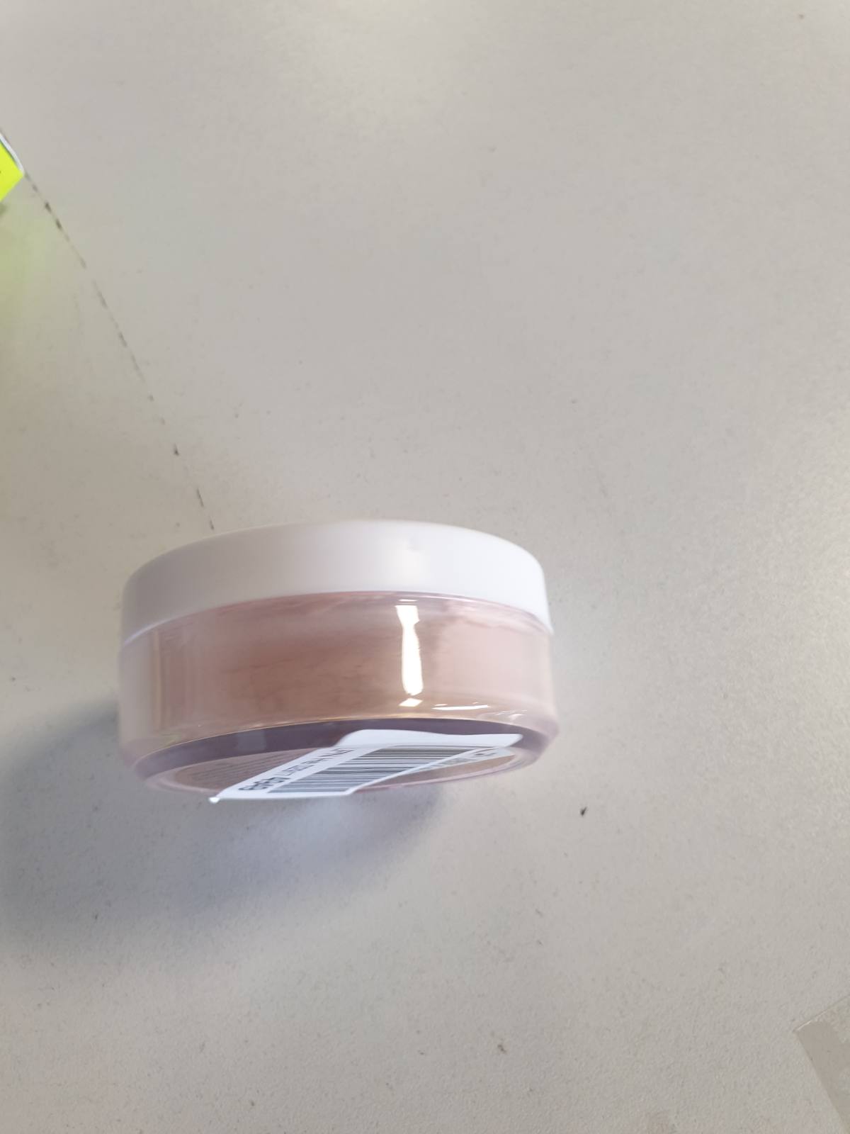 319084 - ESSENCE SILKY BLUR TRANSLUCENT LOOSE SETTING POWDER, Nr. 10, 9g, NUDO, MATIFIKUES, FIKSUES, NDRIÇUES, TRANSPARENT, MAT, VEGAN, PA PARFUM, PA ALKOOL, PA PARABENE