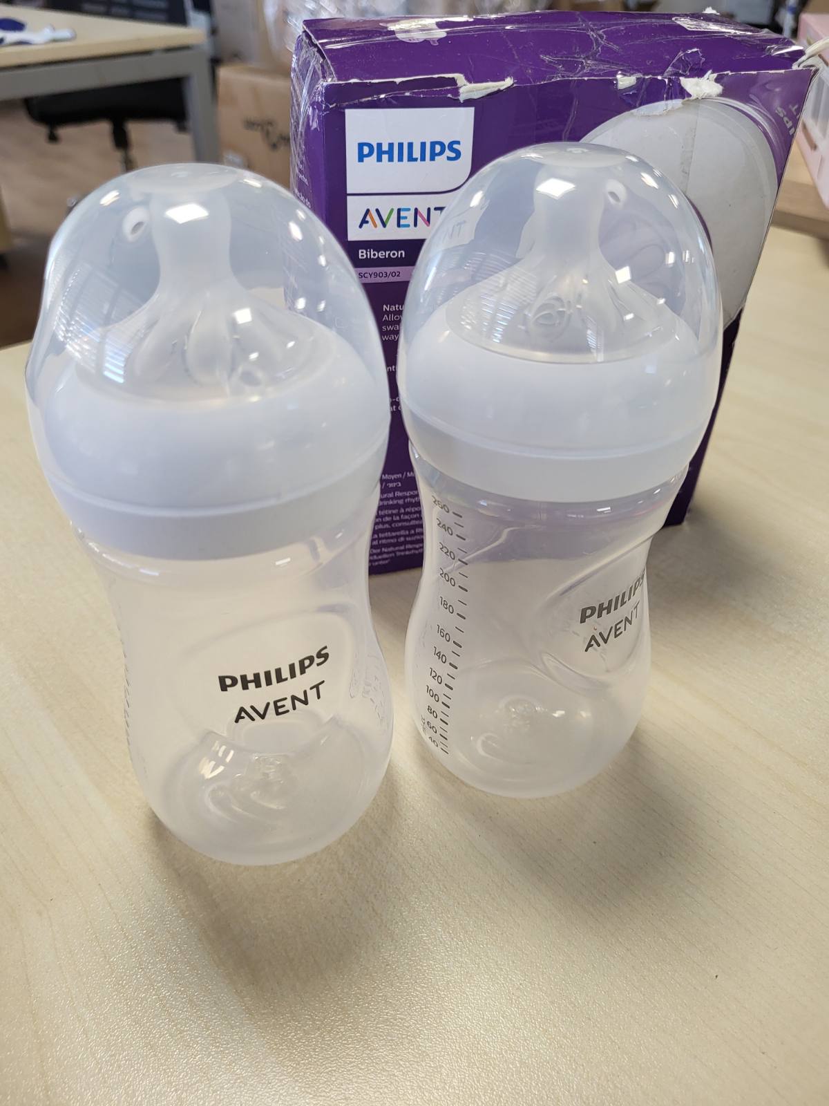 318133 - PHILIPS AVENT Shishe Natural Response 260 ml pa BPA për foshnje 3 muajsh e lart (modeli SCY903/02)