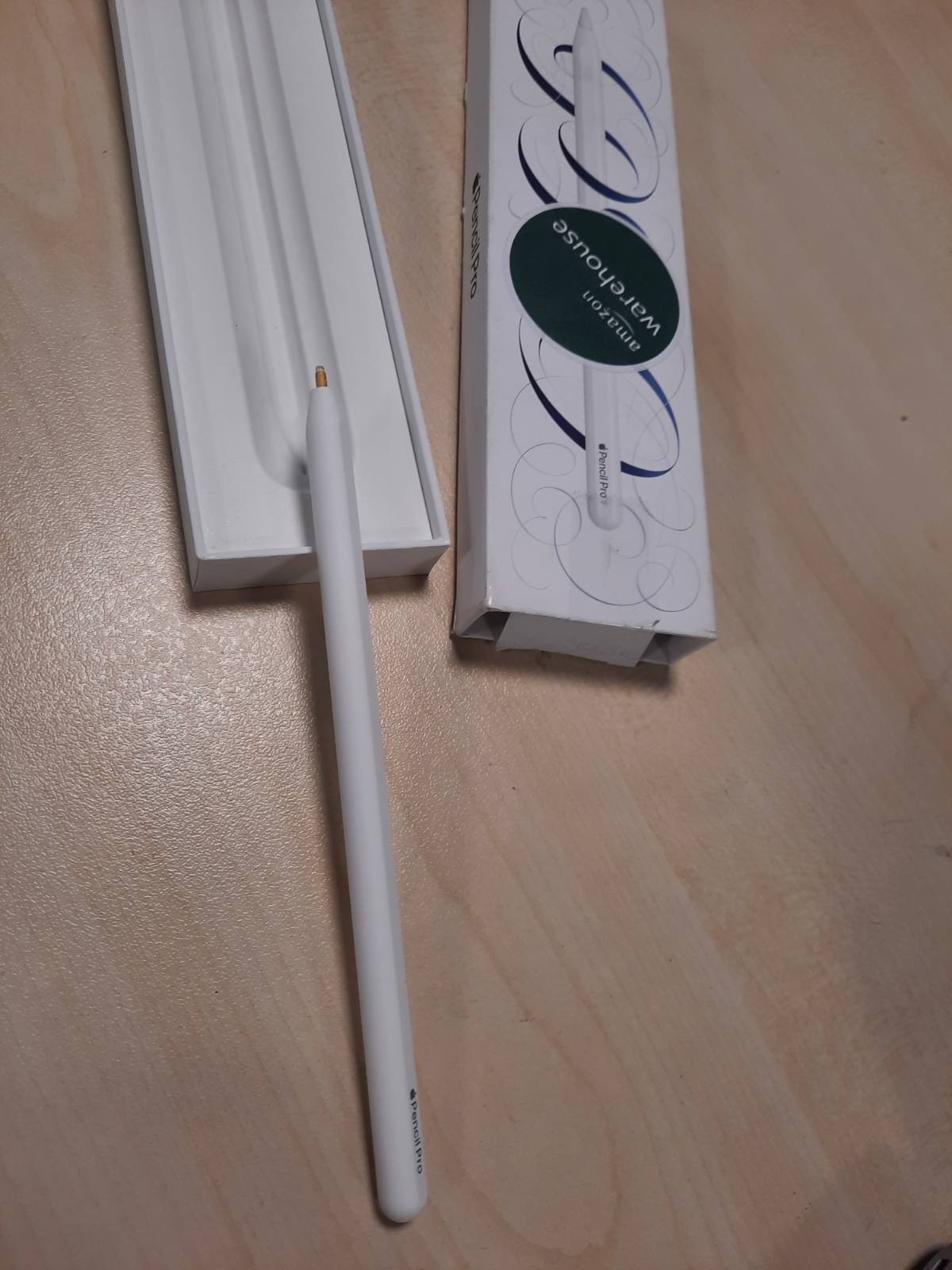 276097 - APPLE Pencil Pro - Mjete të përparuara, precizion perfekt në piksel, ndjeshmëri ndaj presionit dhe pjerrësisë, vonesa më e ulët në treg.