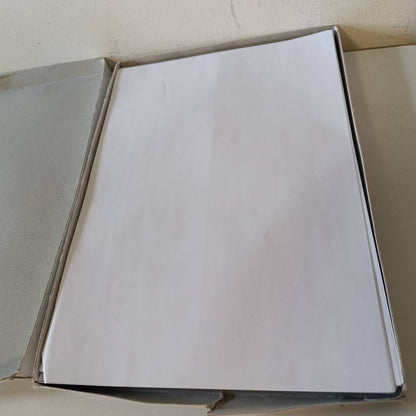 274070 - RAYLU Letër Printeri Vetëngjitëse e Bardhë A4, 100 Fletë Etiketash, e pajtueshme me printerë me bojë, lazer dhe fotokopjues, Fletë Ngjitëse 105 x 57 mm