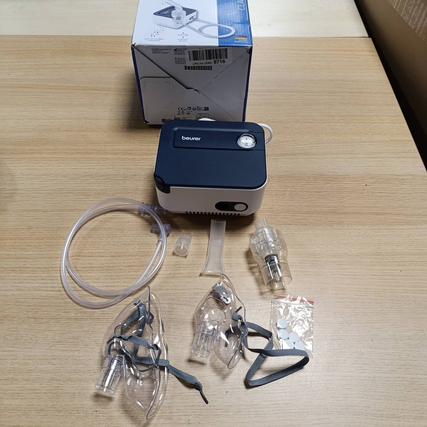 316032 - BEURER Inhalator IH 16, pajisje inhalimi për fëmijë dhe të rritur, dizajn kompakt, blu/e bardhë