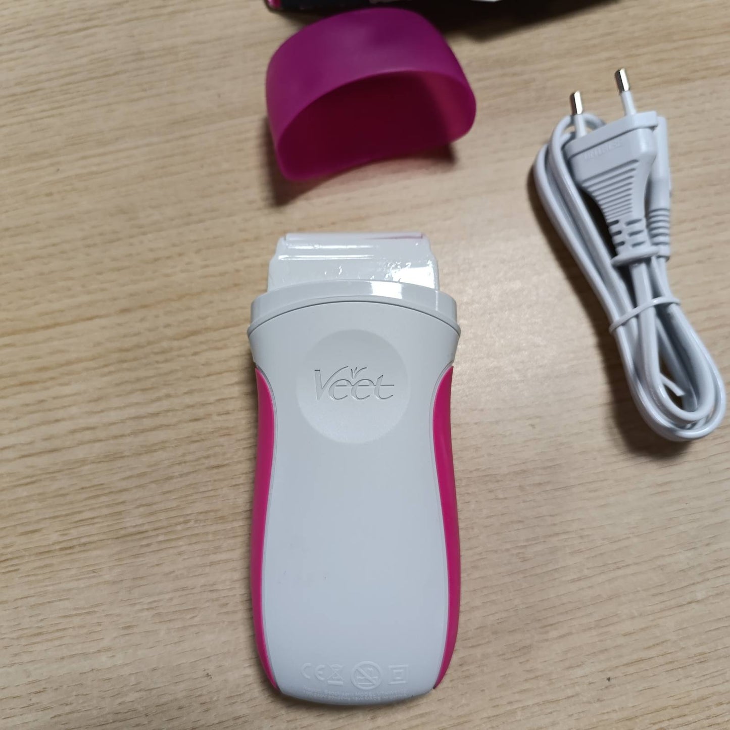 318142 - VEET EasyWax Roll-On Ngrohës Elektrik Dylli për Krahë dhe Këmbë, Gjalpë Shea, Mbushje 50 ml