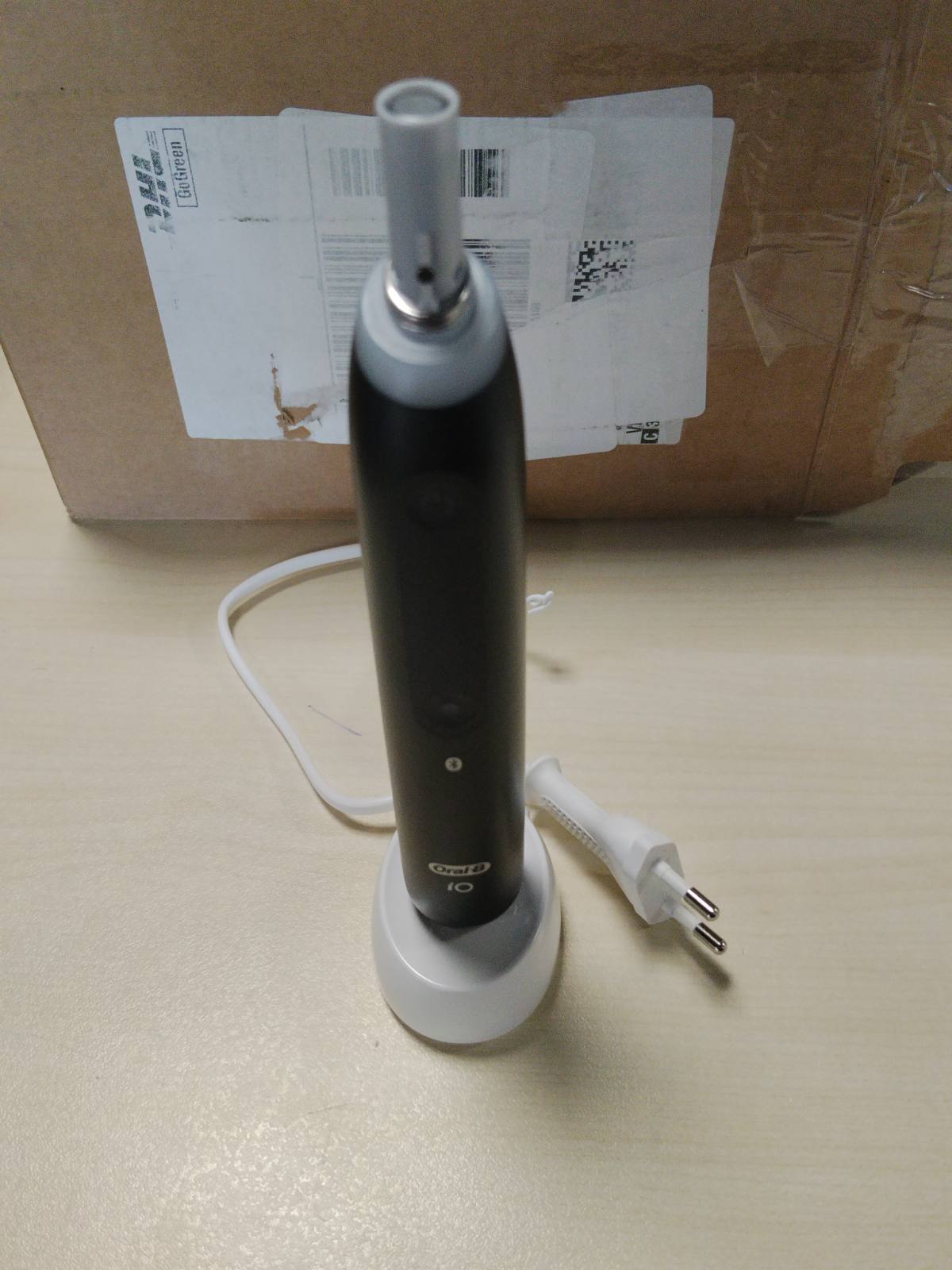302696 - ORAL-B Furçë dhëmbësh elektrike iO Series 5 Plus Edition — Furçë dhëmbësh elektrike, 3 koka furçe, 5 mënyra pastrimi, Çantë udhëtimi, e zezë