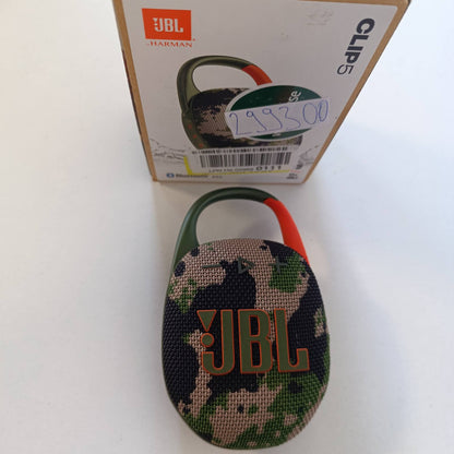 299300 - JBL Clip 5 Altoparlant Bluetooth Ultra-Portativ, Karabinë e Integruar, JBL Pro, Jetëgjatësi Baterie 12 Orë, IP67 ndaj Ujit dhe Pluhurit, Model Kamuflimi