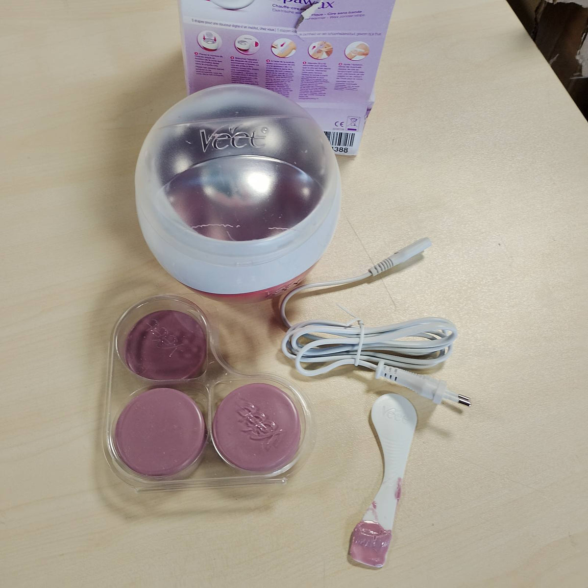 298361 - VEET - Kit SpaWax me Ngrohës Elektrik Dylli dhe 6 Mbushje Dylli - Depilim me Dyll të Nxehtë pa Shirita