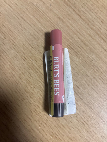 297726 - BURT'S BEES SHKËLQYES BUZËSH ME NGJYRË FIG, 4.25 g, ME AROMË MENTEJE, NATYRAL