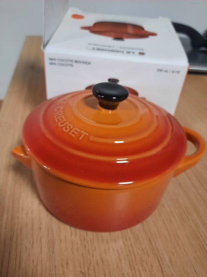 184001 - LE CREUSET Tavë Mini Qeramike e Rrumbullakët, 250 ml, Materiali: Qeramike, Ngjyra: Vullkanike, Modeli: 71901100900100