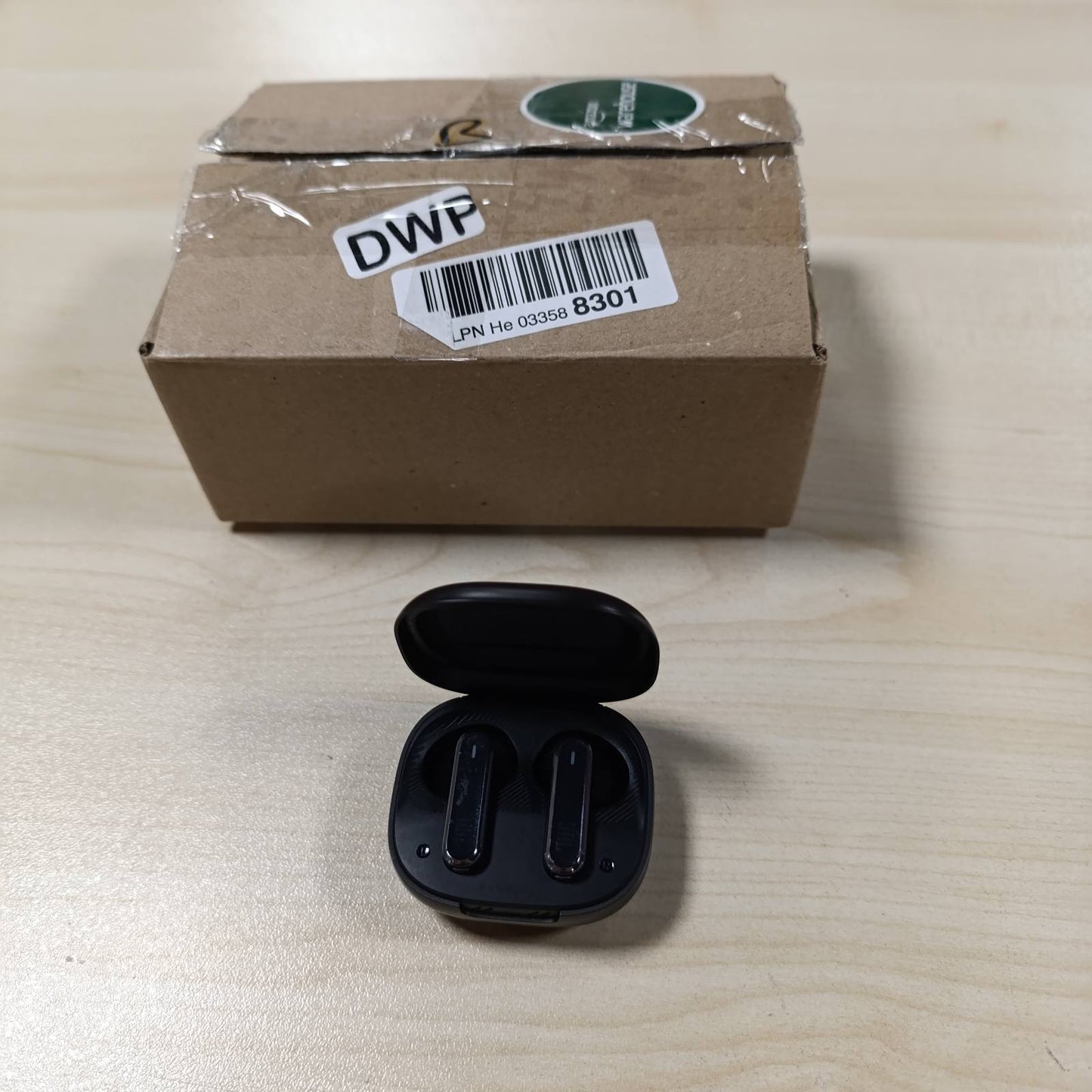 267580 - JBL LIVE FLEX – Kufje Bluetooth në vesh, jetëgjatësi baterie 40 orë, anulim zhurmash, rezistente ndaj ujit, të zeza
