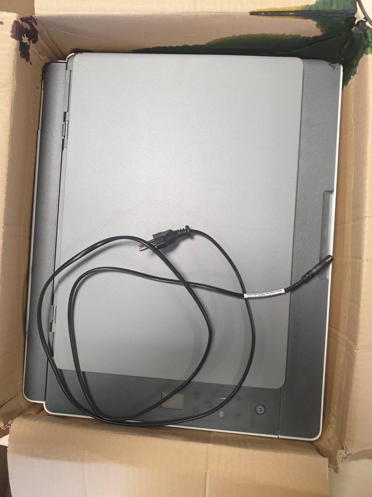 272638 - HP Printer shumëfunksional Smart Tank 5105, 3-në-1, Wi-Fi, Printim celular, 3 vjet bojë e përfshirë, garanci 3-vjeçare, rezervuar i madh boje, rendiment i lartë, printim me cilësi të lartë