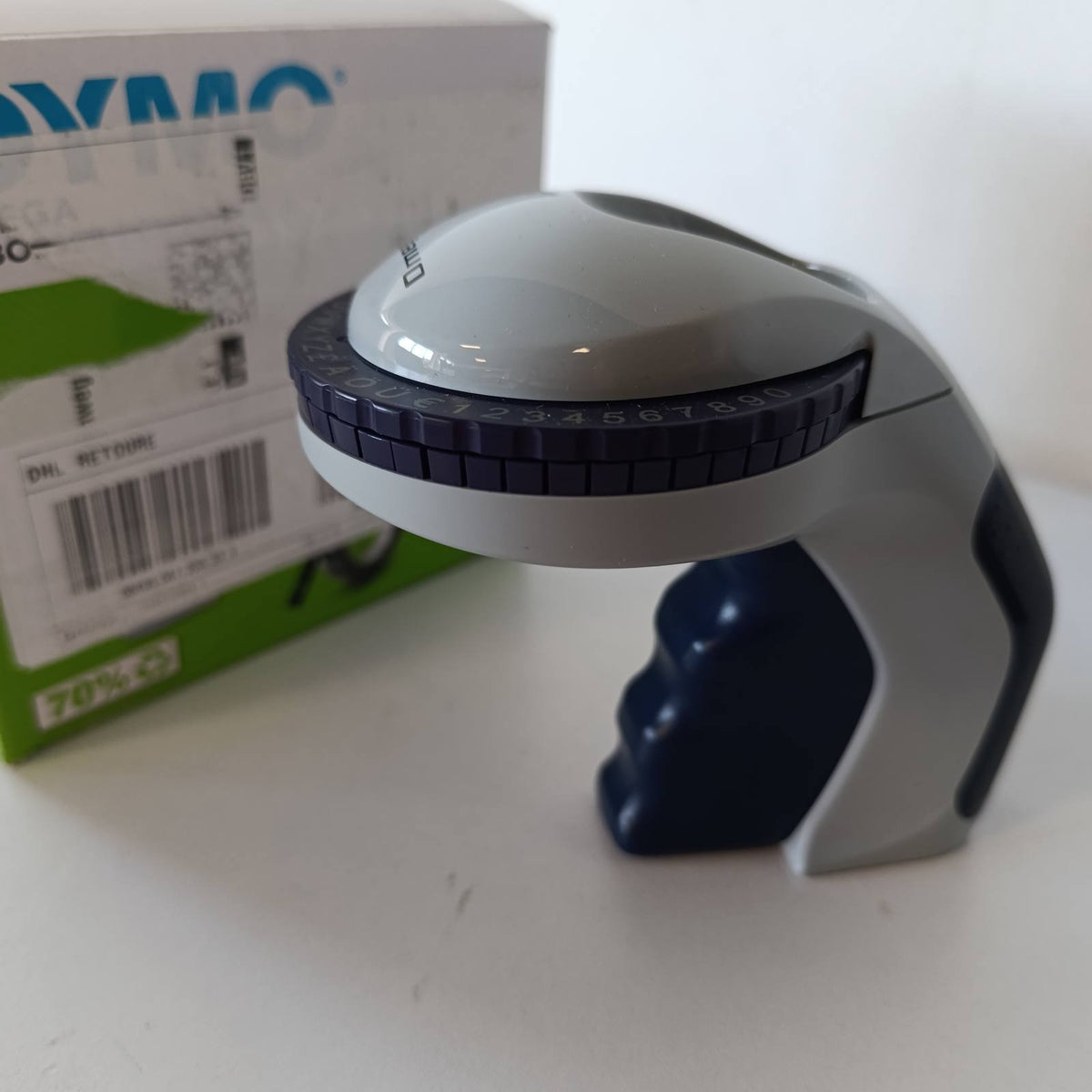 299769 - DYMO Makinë për krijimin e etiketave Omega, sistem rrotullimi dhe klikimi, dizajn ergonomik, për projekte shtëpiake, artizanale dhe hobi