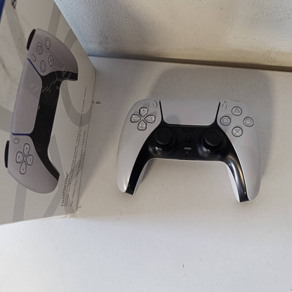 276245 - SONY PLAYSTATION®5, KONTROLLUES PA TEL DUALSENSE™, i bardhë