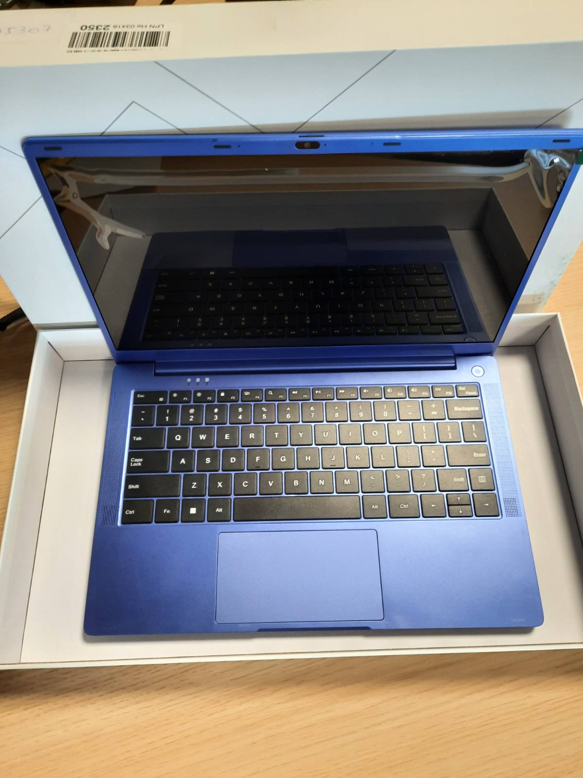 295307 - RUZAVA Laptop 14 inç (35.6 cm), 8 GB RAM, 256 GB SSD, i zgjerueshëm deri në 1 TB, Celeron N5095 (deri në 2.9 GHz), 4 bërthama, Windows 11, kuti metalike, maus pa tel, film tastiere, vjollcë