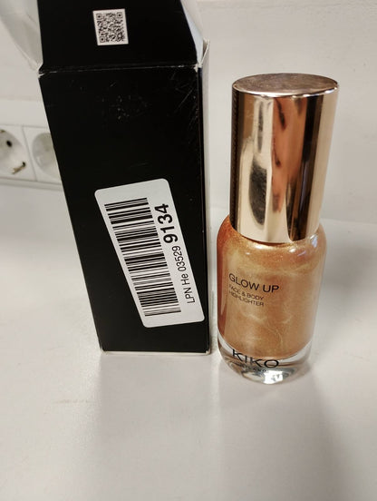 300948 - KIKO Milano Glow Up Fytyrë dhe Trup 02 - Illumite Transfer-Free Lëng Iluminues me Ngjyrë Metalike