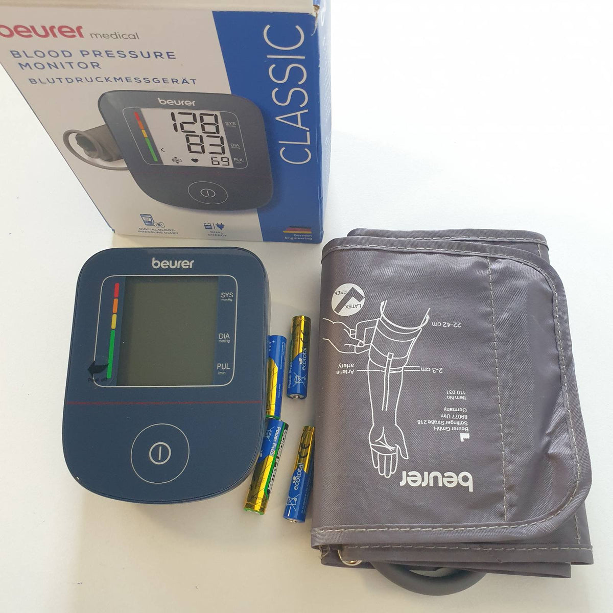 306158 - BEURER Monitor tensioni i gjakut BM 25, për krahun e sipërm, matje e saktë, me port USB-C, blu