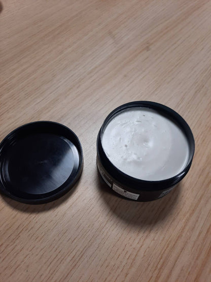 306879 - GOT2B - PhenoMENal - Pastë për Stilimin e Flokëve, 100 ml, Nuk Ngjit, Rezultat Natyral, Fiksim i Kontrolluar, Formulë Vegane, 96% Përbërës me Rrjedhje Natyrale