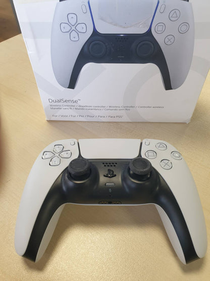 276374 - SONY PlayStation®5 - Kontrollues pa tel DualSense™, i bardhë