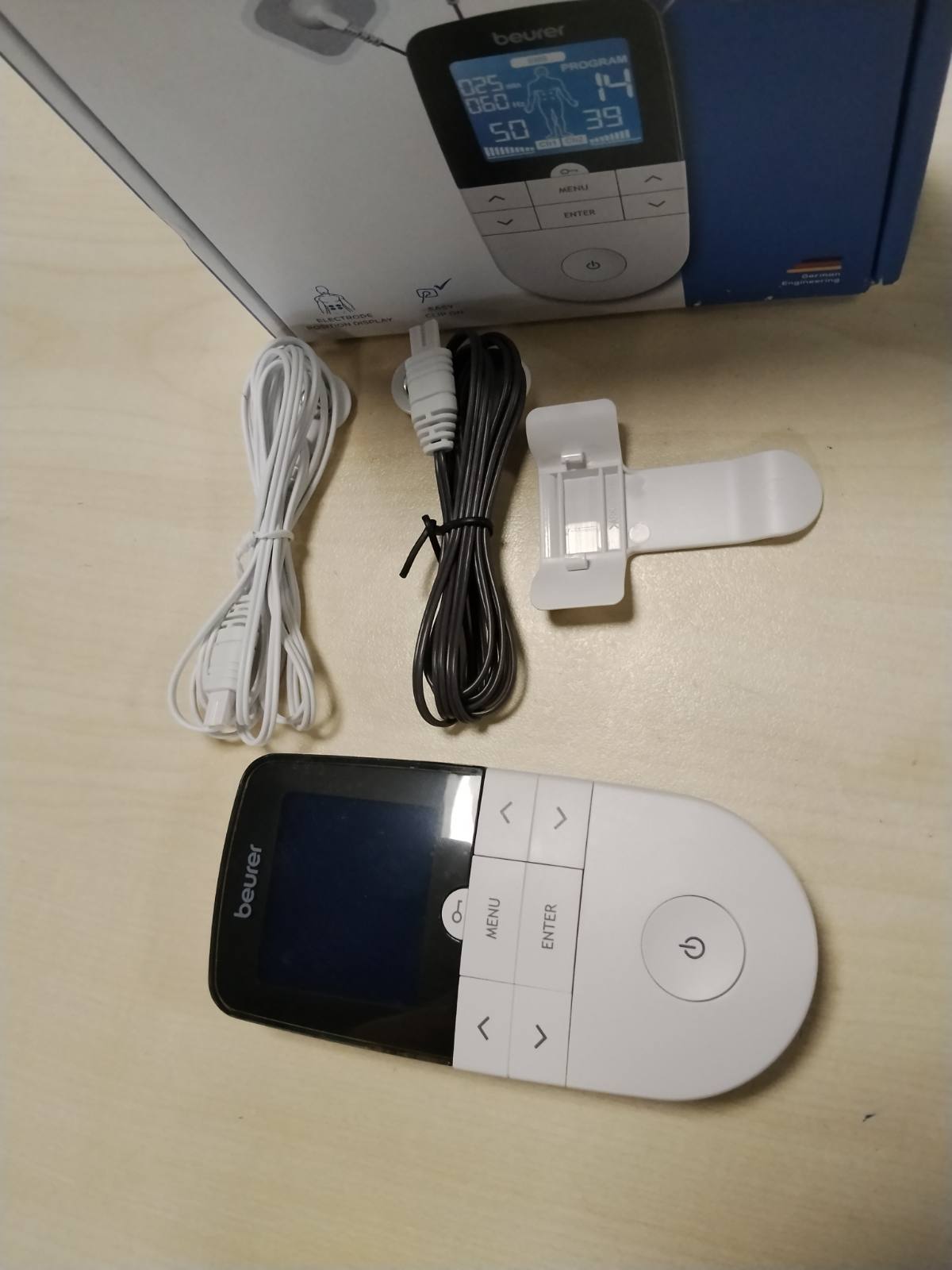 298033 - BEURER EM 49 Digital TENS/EMS, pajisje elektroterapie 3-në-1, 4 elektroda