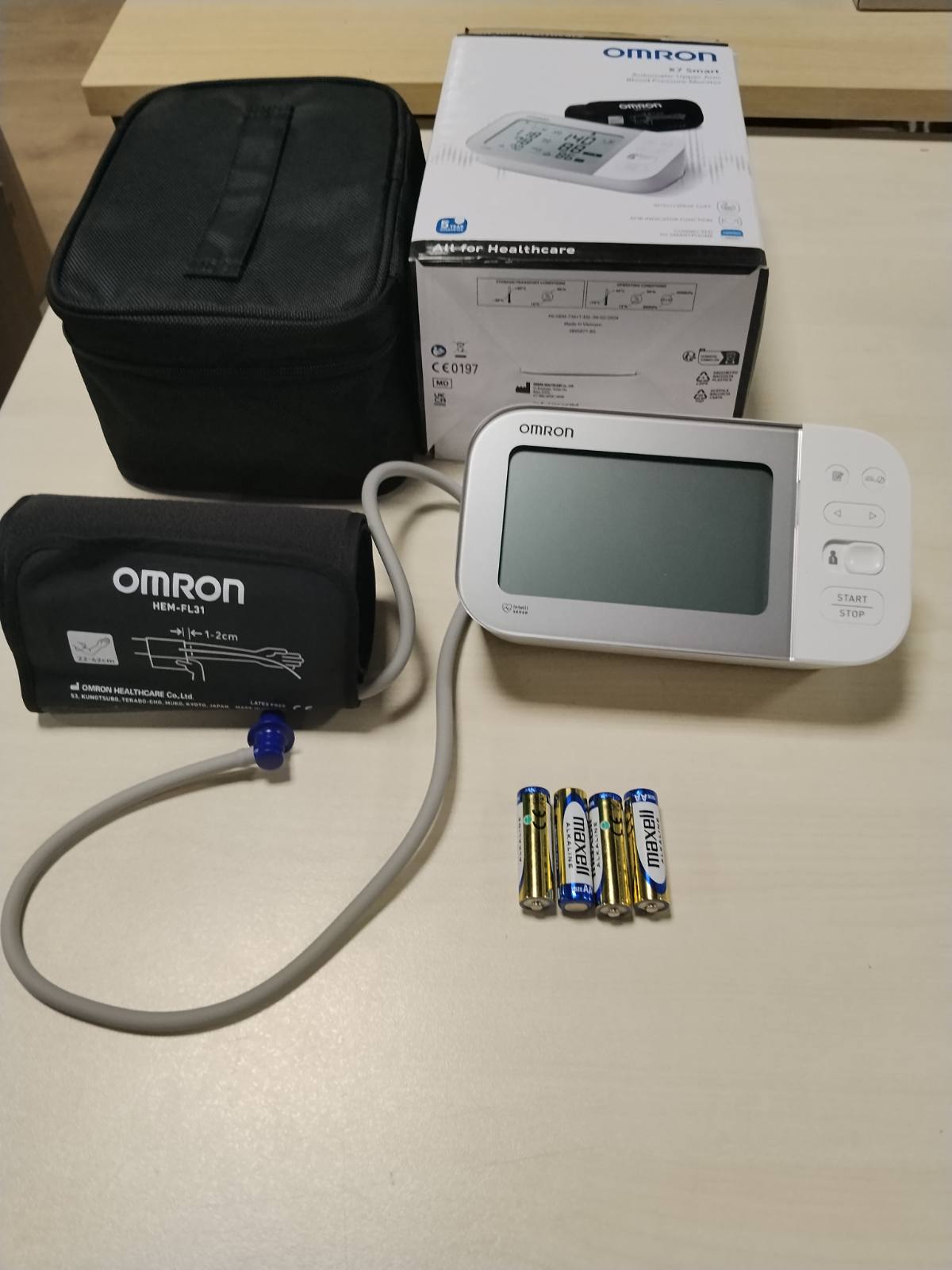 296555 - OMRON X7 Smart - Monitor Automatik i Tensionit të Gjakut për Krahun e Sipërm, 22-42 cm, I Validuar Klinikisht, Me Aplikacion Falas për Smartphone