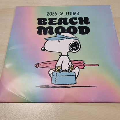 295415 - KALENDARI I MURIT GRUPO ERIK SNOOPY 2026, 30x30cm, Planifikues Mujor me Hapësirë për Shënime, Ilustrime dhe i Lehtë për t'u Varur