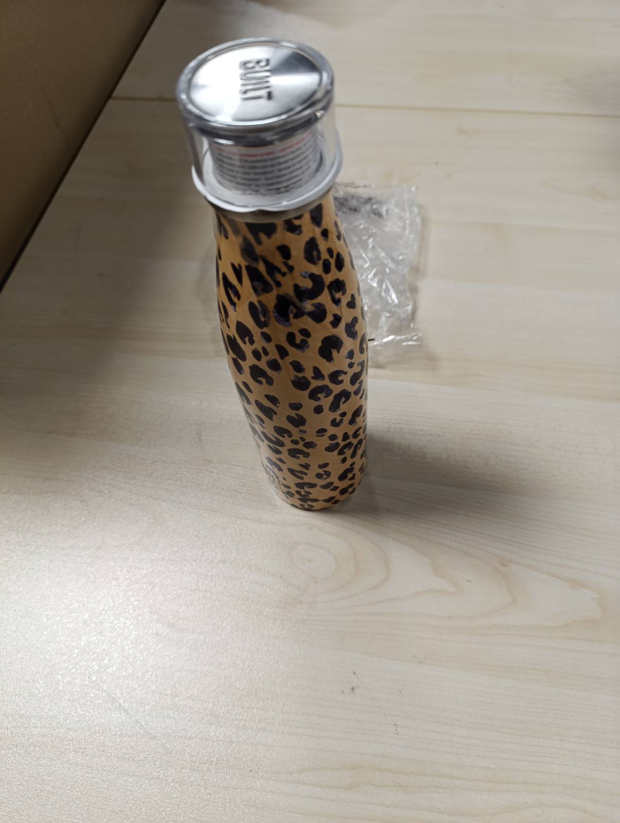 185708 - TERMOS Shishe uji e izoluar, e papërshkueshme nga rrjedhjet, prej çeliku inox, kapaciteti 480 ml