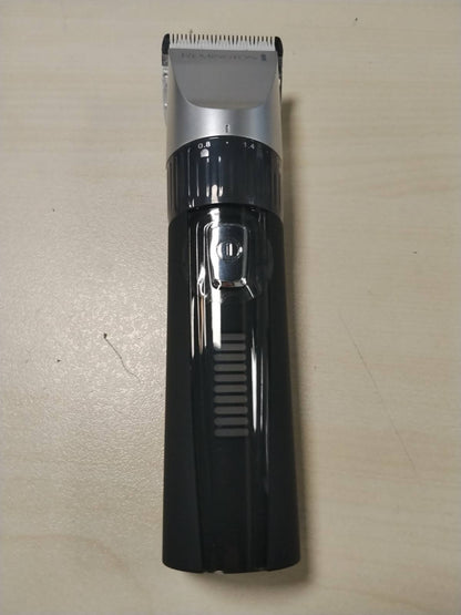 296728 - REMINGTON Makinë prerëse flokësh HC5811, tehë qeramike vetëmprehëse, 0.8-40 mm, rregullim preciz, 10 krehëra, funksionim me rrjet/bateri, litium, kuti alumini, pelerinë berberi