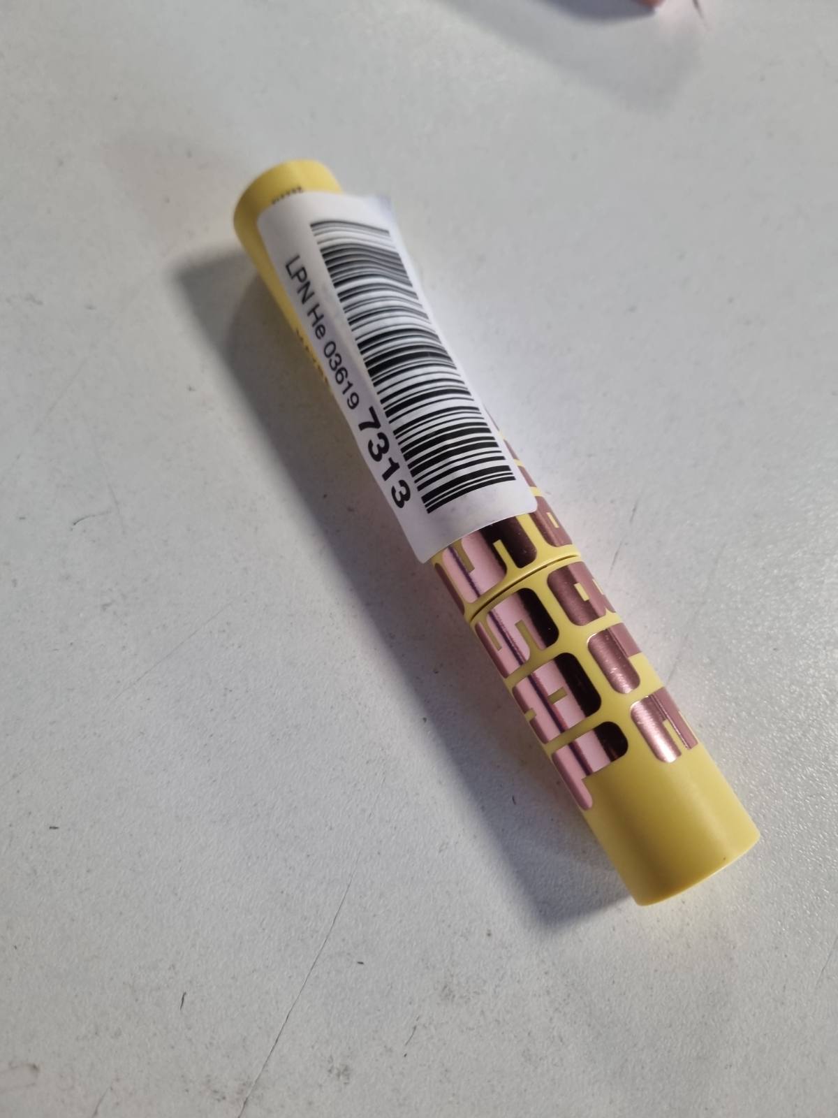 306766 - MAYBELLINE NEW YORK Rimel për Volum të Ndërtueshëm - 10 ml - Efekt Maksimal, Qerpikë të Përcaktuar, të Amplifikuar, të Ndarë - Pa Grumbuj - Qëndrueshmëri deri në 24 Orë - Flluska Kolosale - Nuanca: E Zezë