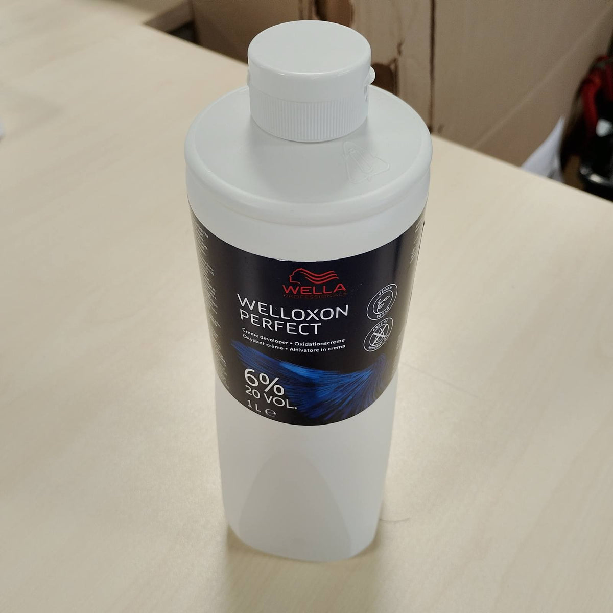 298723 - WELLA Welloxon Perfect 6% KP, 1000 ml
