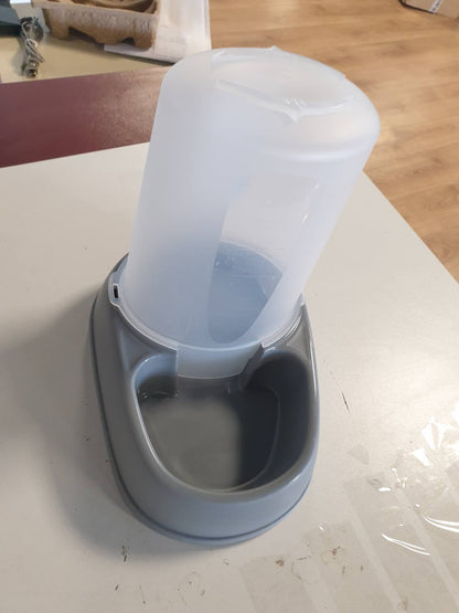 186102 - FLAMINGO Dispensues Automatik i Ujit dhe Ushqimit për Qen dhe Mace, Kapacitet 2.5 L