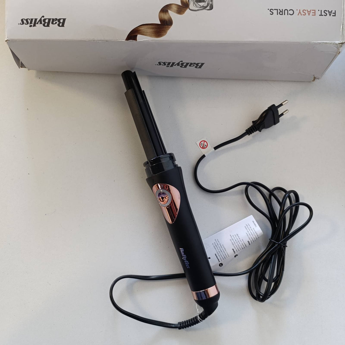 300299 - BABYLISS CURL SECRET LITE, hekur automatik kaçurrelash, 5 cilësime nxehtësie deri në 210°C, e zezë dhe e artë rozë, C1031E