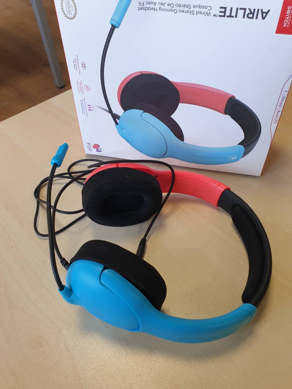 295733 - PDP Mikrofon stereo Gaming LVL40 për Nintendo Switch, i pajtueshëm me PC, iPad, Mac, 3.5 mm, neon blu-rot