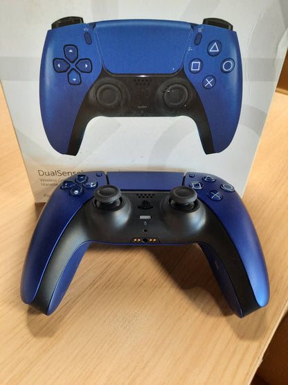 319481 - SONY PLAYSTATION, Kontrollues Zyrtar DualSense 5, Pa tel, Bateri e rikarikueshme, Bluetooth, I përputhshëm me PS5 dhe PC, Ngjyra: Blu Kobalti