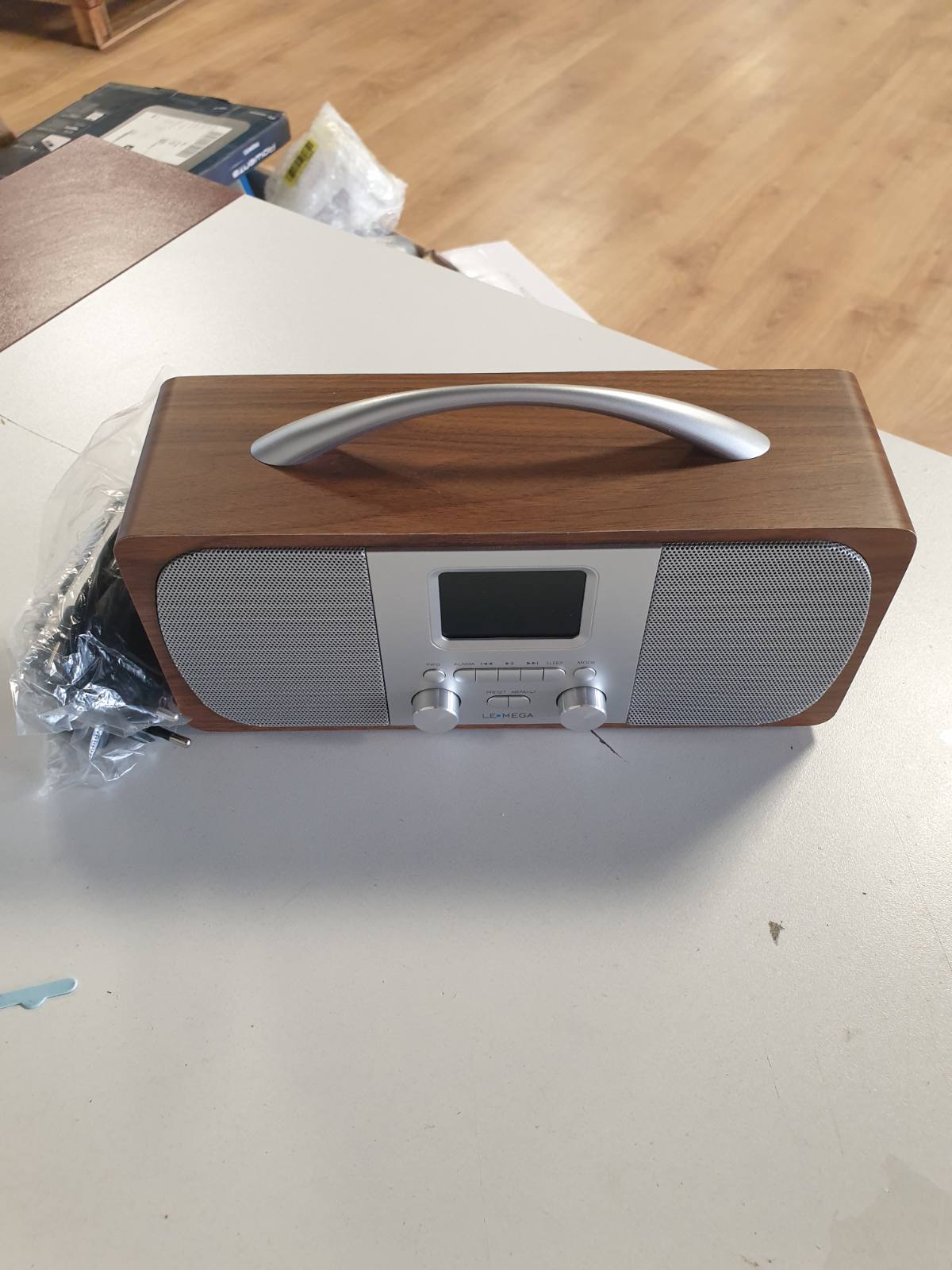 295114 - LEMEGA Radio stereo portative DAB DR6, druri, Bluetooth, FM, alarm i dyfishtë, kohëmatës gjumi, 40 parazgjedhje, ekran i madh me ngjyra, energji elektrike/bateri
