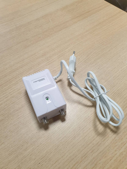 295378 - METRONIC 414111 - Furnizim me energji për amplifikatorë antenash, i bardhë