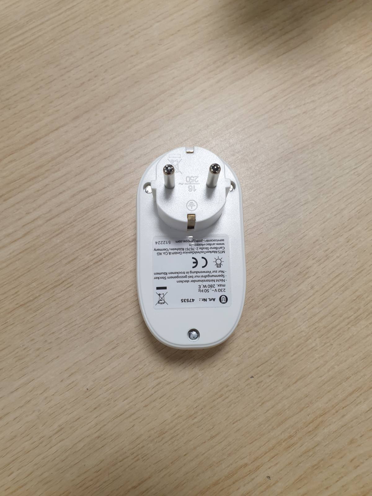295390 - UNITEC 47535 Prizë e ndërmjetme me rregullues fuqie për llamba inkandeshente dhe halogjene, tension i lartë deri në 280 vat, e bardhë