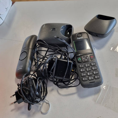 295645 - GIGASET A695 DUO - TELEFON PA TEL DECT - EKRAN I MADH ME KONTRAST TË LARTË - CILËSI E SHKËLQYER AUDIO - FUNKSION PA DUAR - MBROJTJE NGA THIRRJET E PADËSHIRUARA, GRI [VERSIONI FRËNGJISHT]