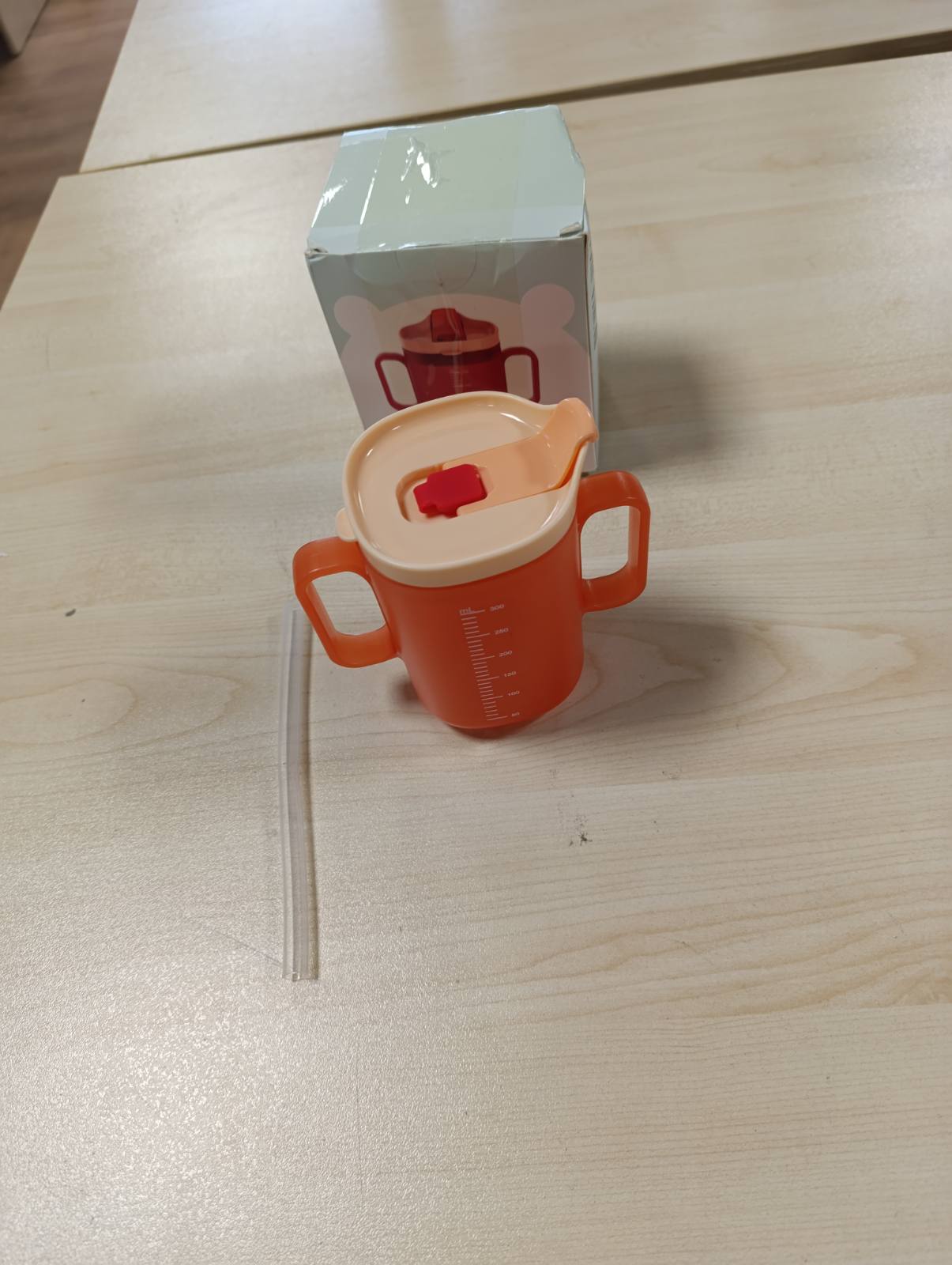 163075 - BDHYYM Gotë për të Moshuar me Grykë që nuk Derdhet, 300ml, me Dorëzë të Dyfishtë dhe Kashtë, me Kapak, Kujtesë për Kapacitetin