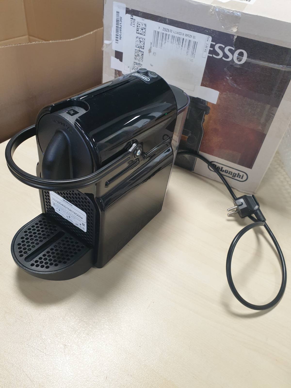 162124 - DELONGHI Makinë për Kafe Nespresso Inissia EN80B, Ngjyrë e Zezë