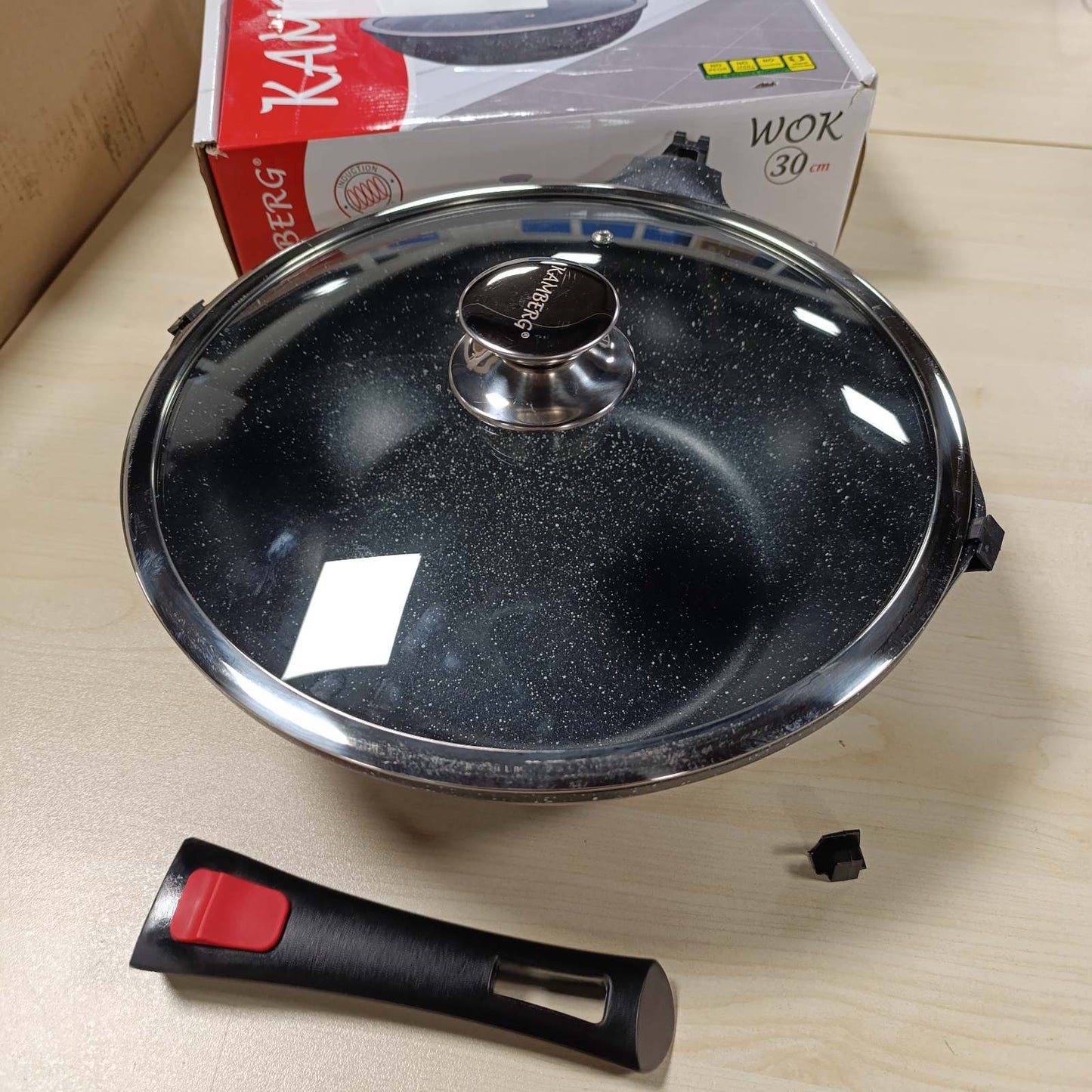 217331 - KAMBERG Wok 30cm, dorezë e lëvizshme, alumin i derdhur, veshje guri, kapak qelqi, i përshtatshëm për të gjitha sobat, pa PFOA, 0008057, i zi