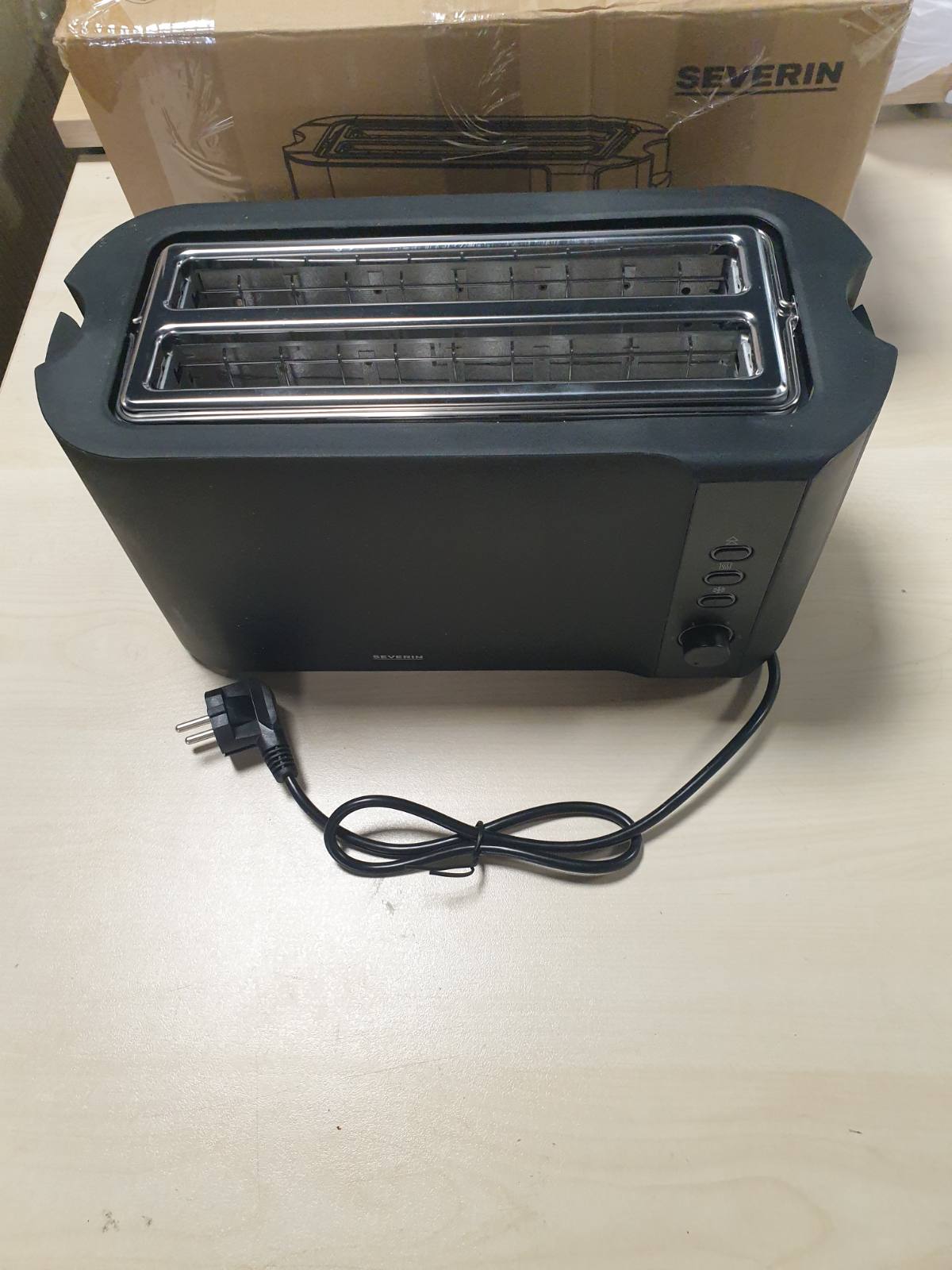 162465 - PHILIPS Toster me përdorim prej Inoksi, me Fuqi Prej 850w