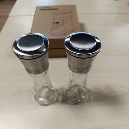 186611 - SET MULLIRI KRIPË DHE PIPERI, 2 COPË: Mulli erëzash prej qelqi dhe çeliku inox, mulli kripë me mekanizëm bluarjeje qeramike me imtësi të rregullueshme [Erëzat nuk përfshihen]