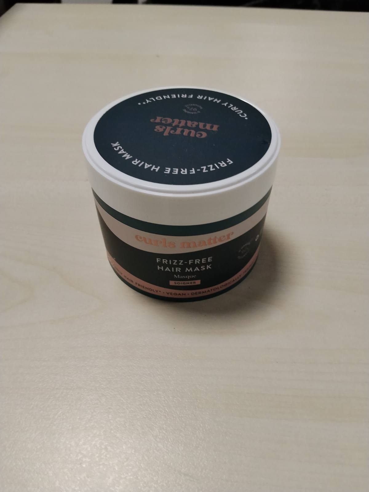 301432 - CURLS MATTER - Maskë për flokë pa kaçurrela 300ml - 97% përbërës natyralë, pa sulfate - vegane