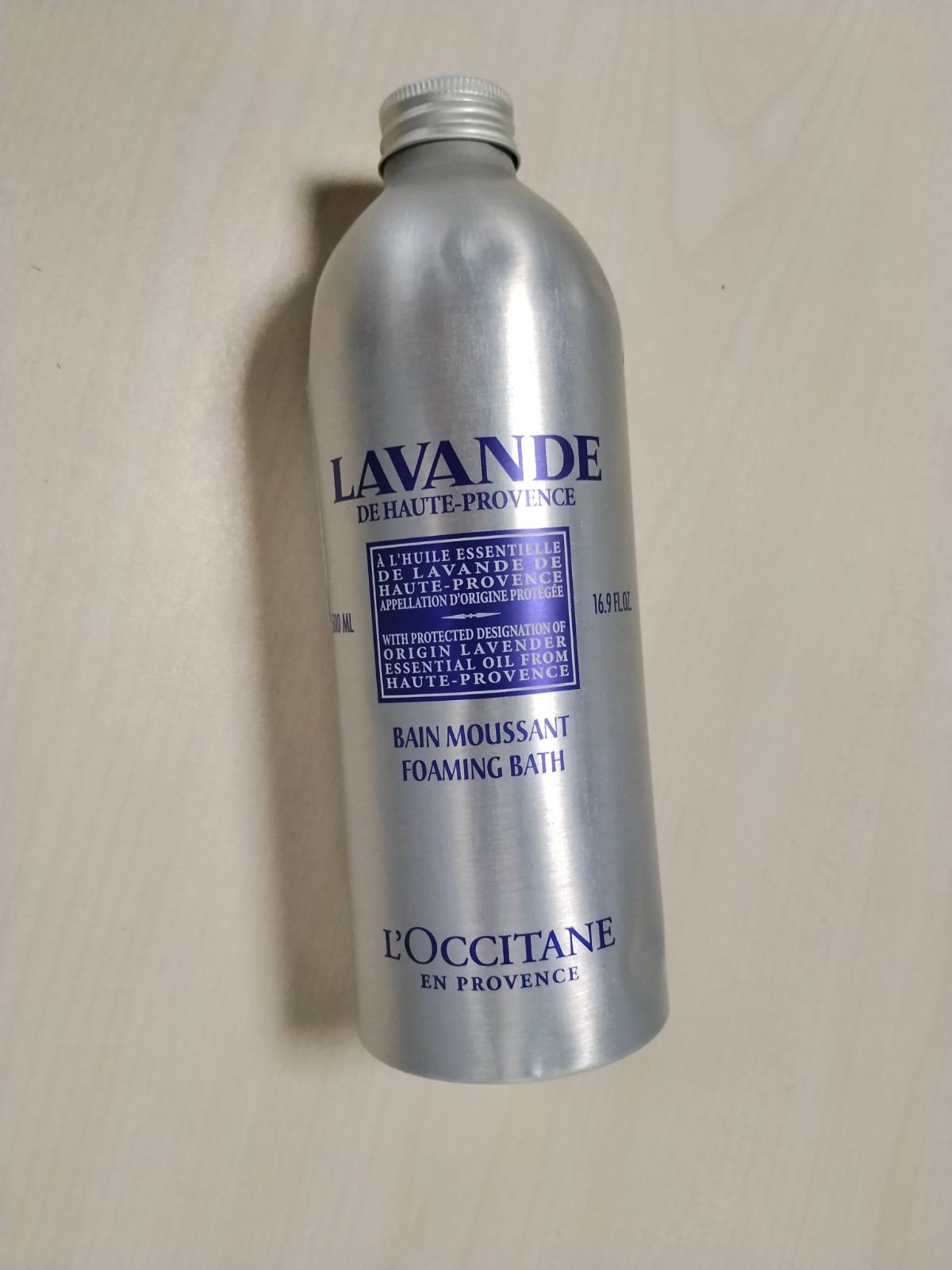 298331 - L'OCCITANE Banjë me Shkumë dhe Livando 500ml - Banjë me shkumë qetësuese dhe relaksuese