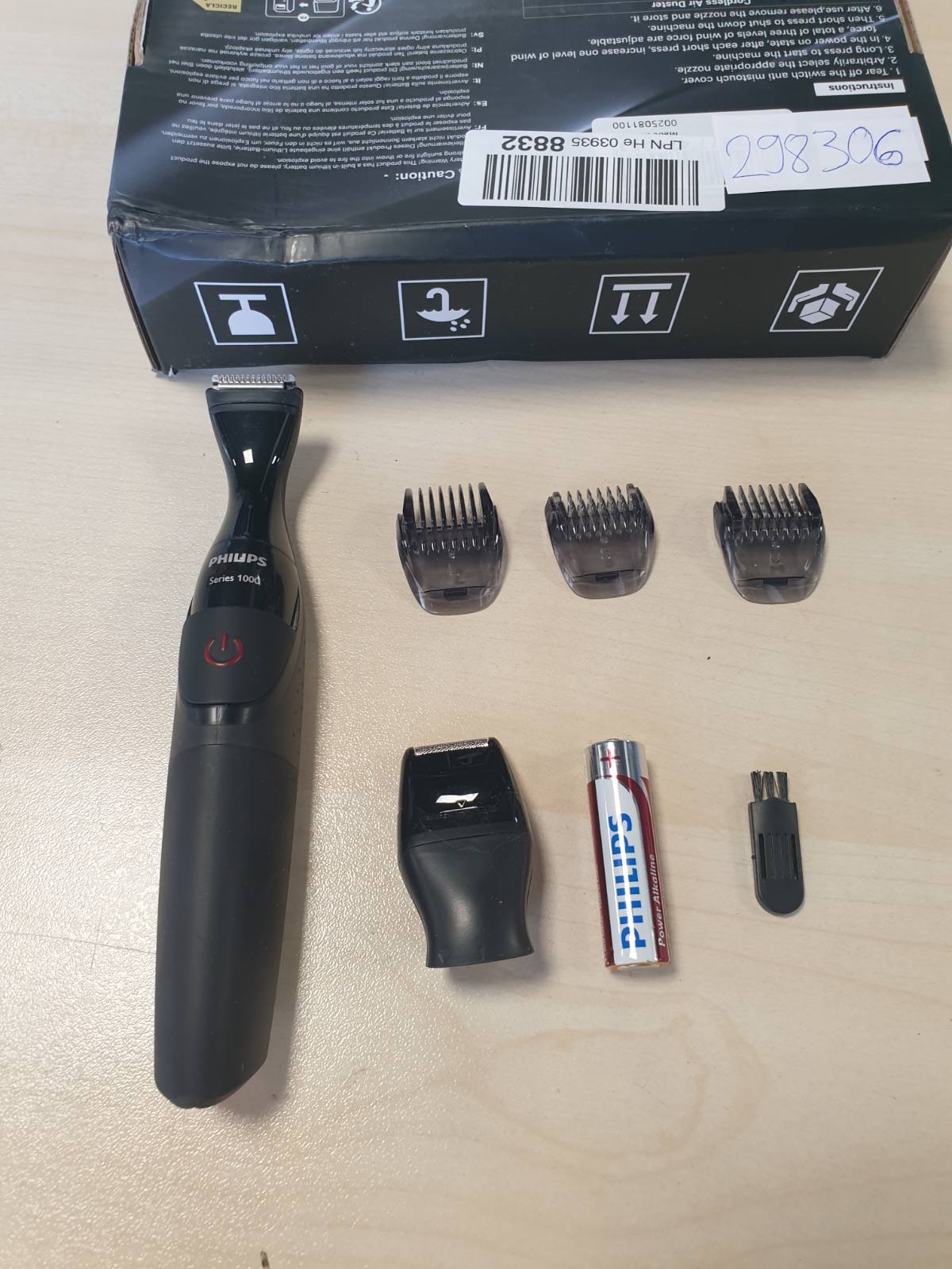 298306 - PHILIPS Makinë prerëse precize MG1100/16, 3 krehëra mjekre, funksionon me bateri