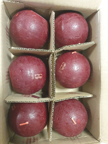 184480 - BOLSIUS - Set prej 6 Qirinj Sferikë Rustik, Bordeaux, Kohëzgjatje Djegieje 25 Orë, Pa Aromë, me Dyllë Natyrale, Pa Vaj Palme, Diametri 7.6 cm